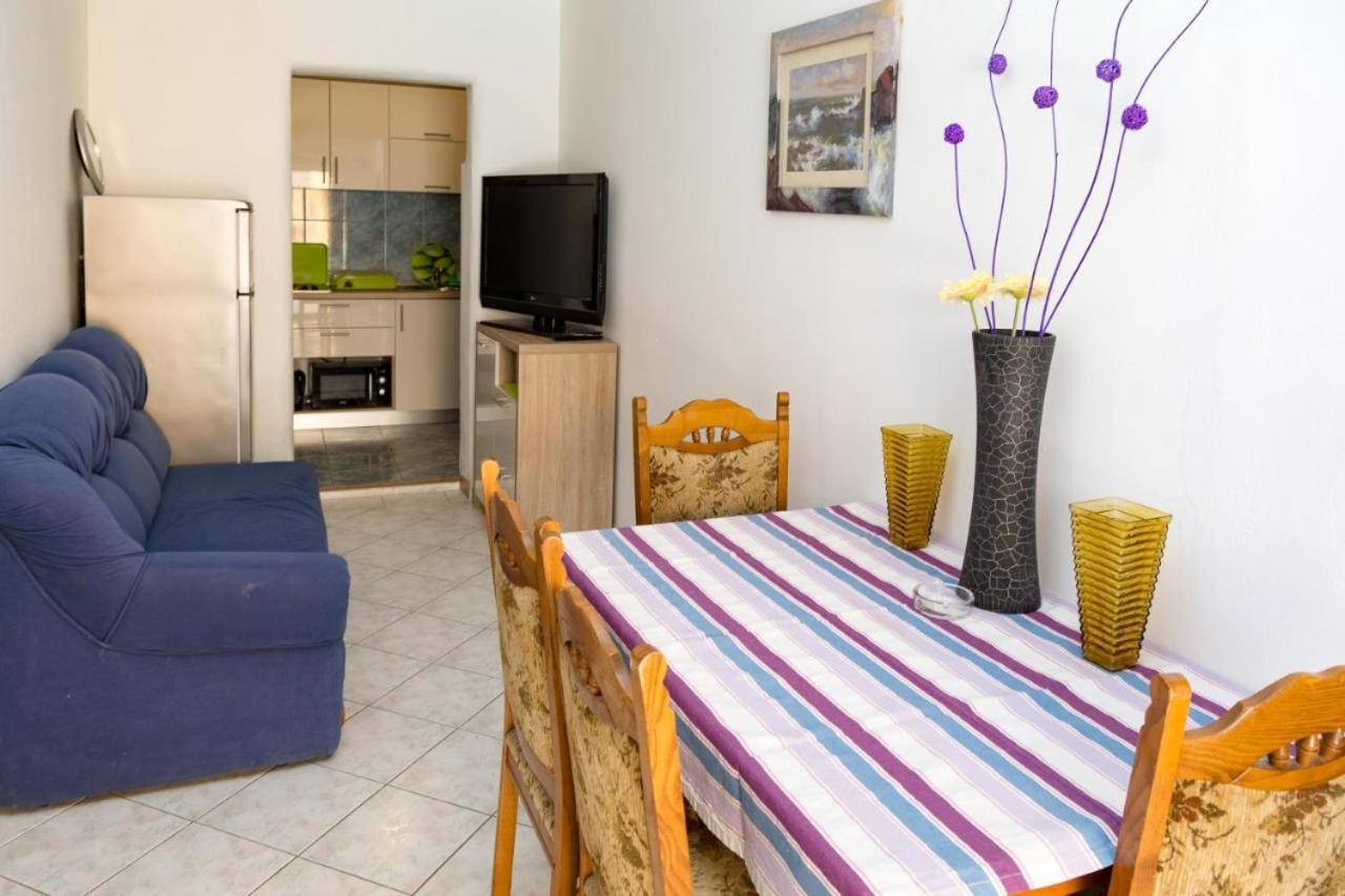 Pag Marina Rooms & Apartment 外观 照片