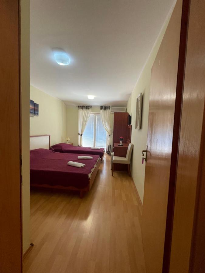 Pag Marina Rooms & Apartment 外观 照片