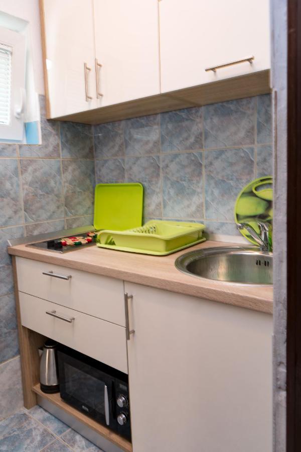 Pag Marina Rooms & Apartment 外观 照片